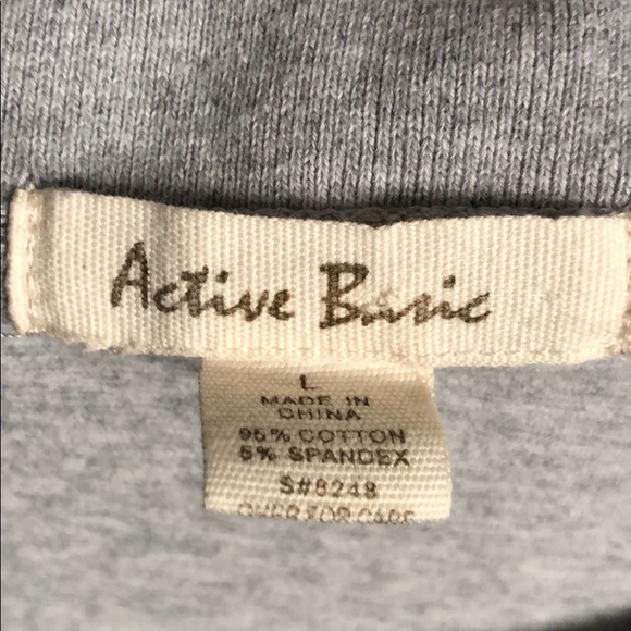 Active Basic Button Down Long Sleeve Shirt - Picture 3 of 4